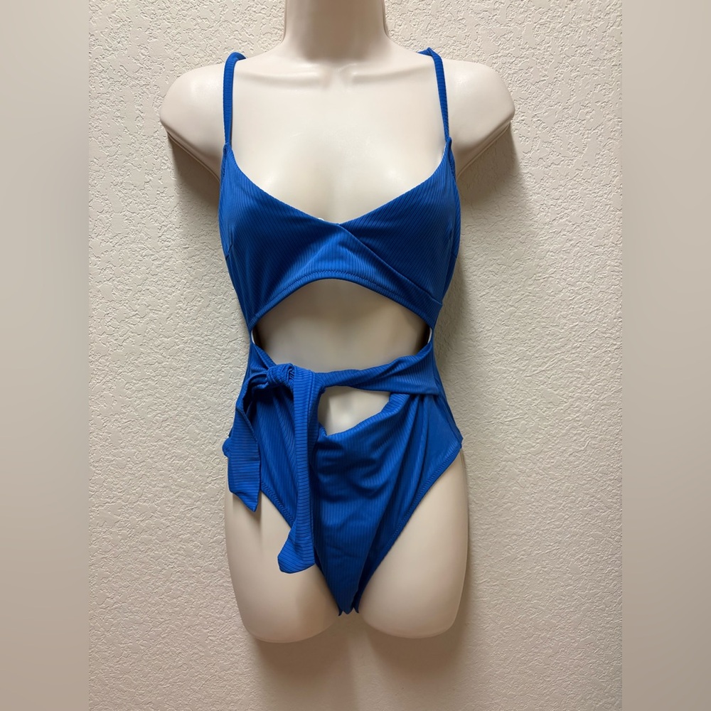 Shade & Shore Blue Cutout Swimsuit One Piece Sz M